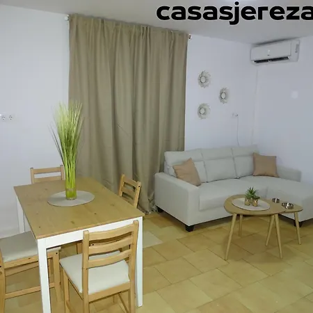 Casasjerezanas Valerian Apartment